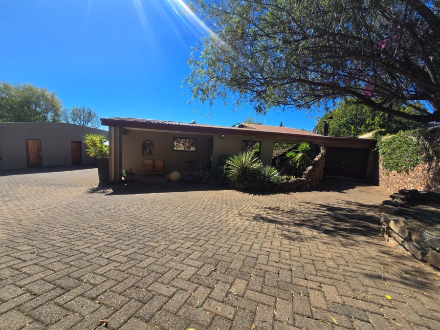 4 Bedroom Property for Sale in Dan Pienaar Free State